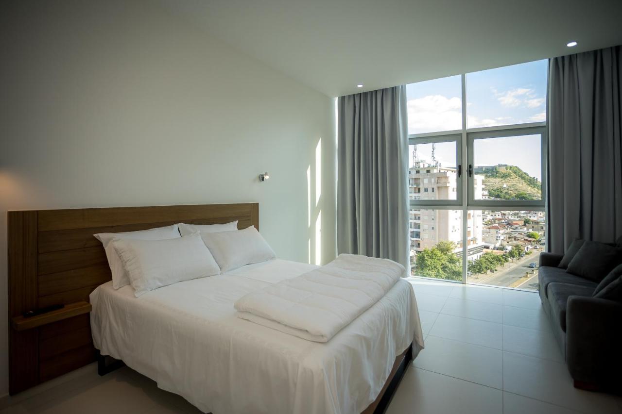 Sky Hotel Shkodër Eksteriør billede