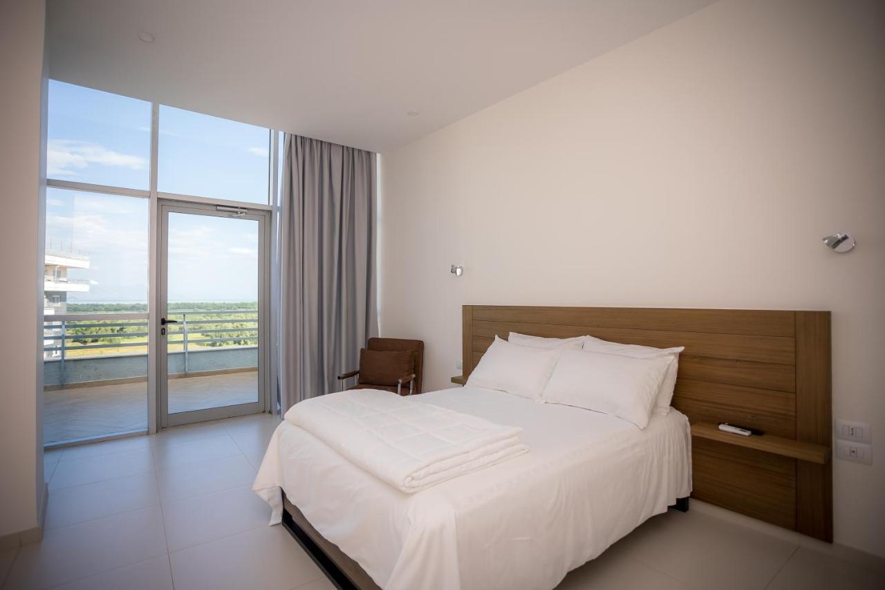 Sky Hotel Shkodër Eksteriør billede