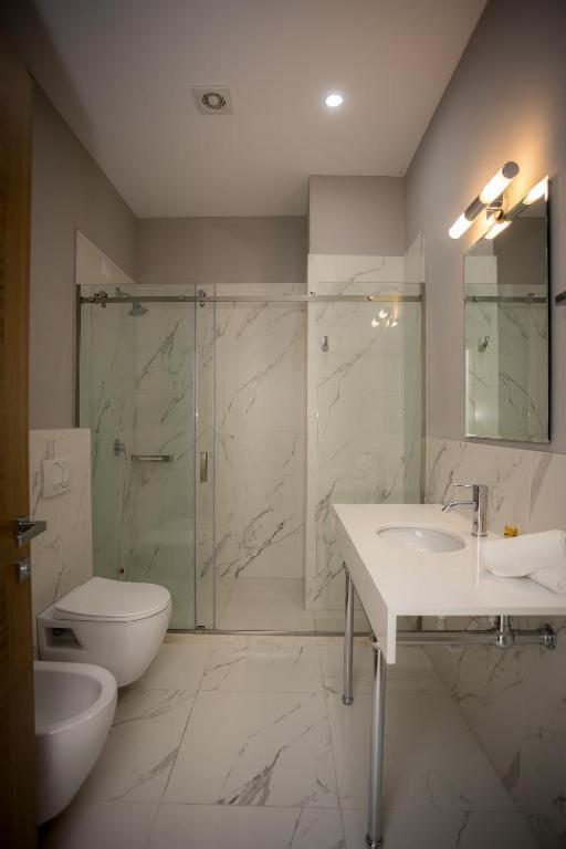 Sky Hotel Shkodër Eksteriør billede