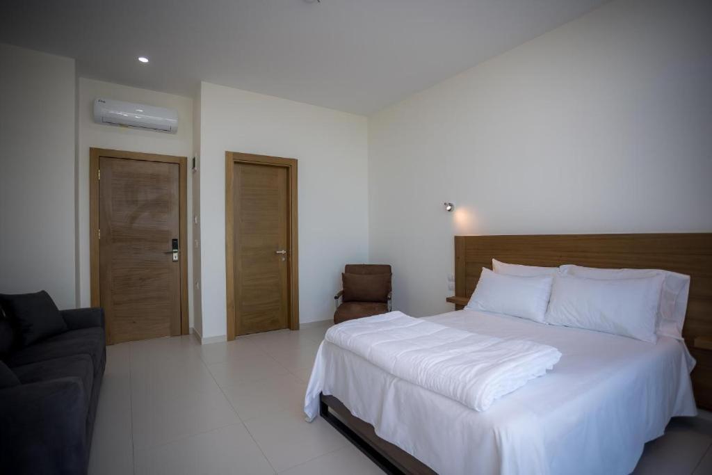 Sky Hotel Shkodër Eksteriør billede